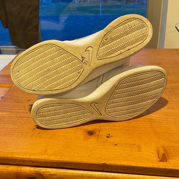 RARE VINTAGE 80s NIKE high tops White and Gray Sneakers.. - Picture 5 of 8